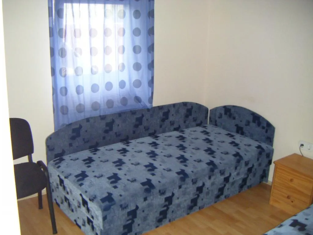 Williams Village Bowling & Country Club Budapest Motel