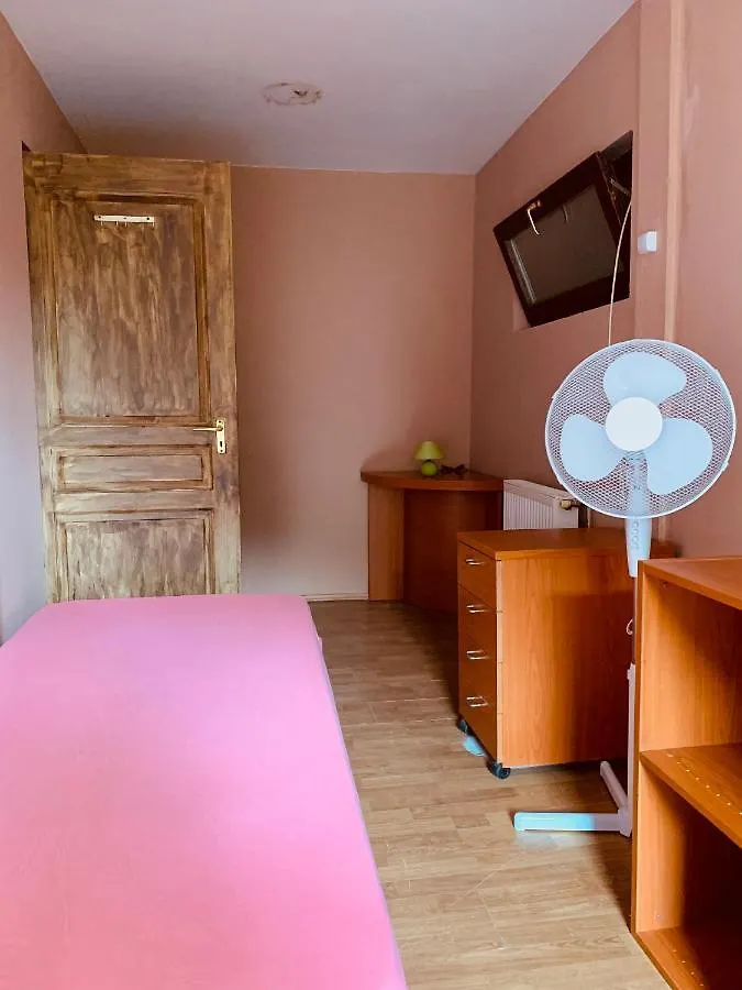 Williams Village Bowling & Country Club Budapest Motel
