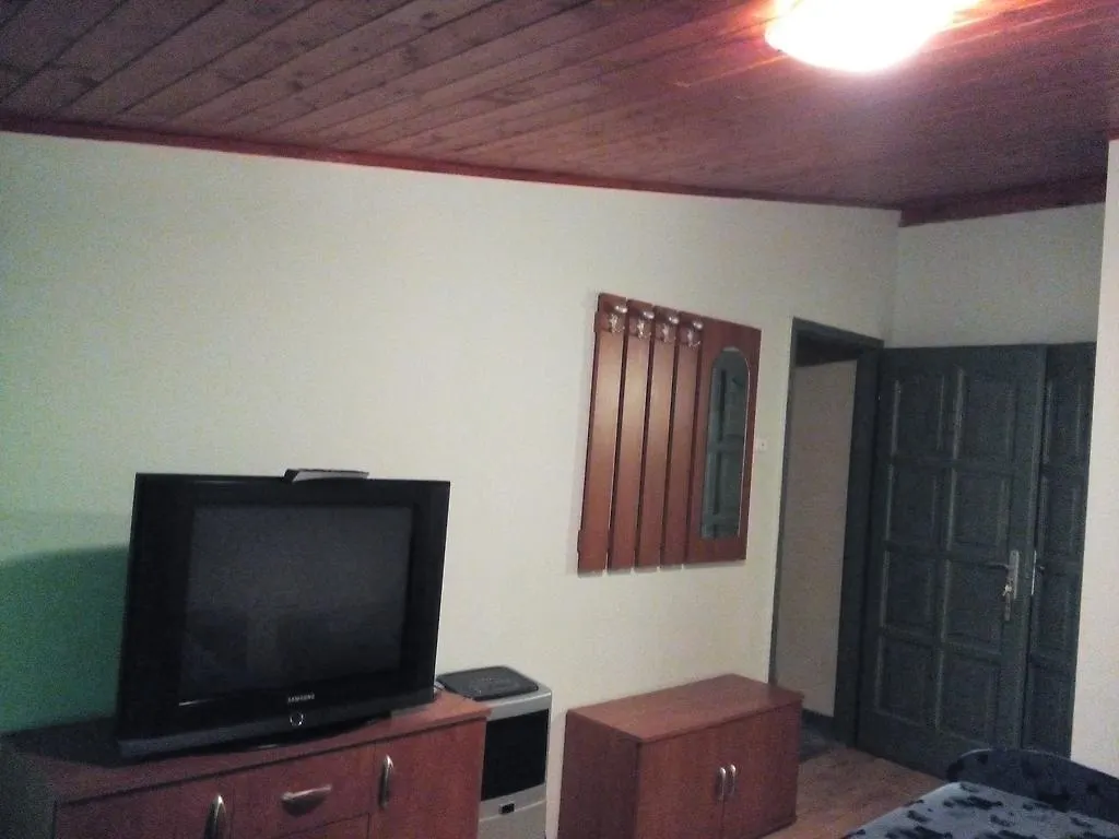 Williams Village Bowling & Country Club Budapest Motel